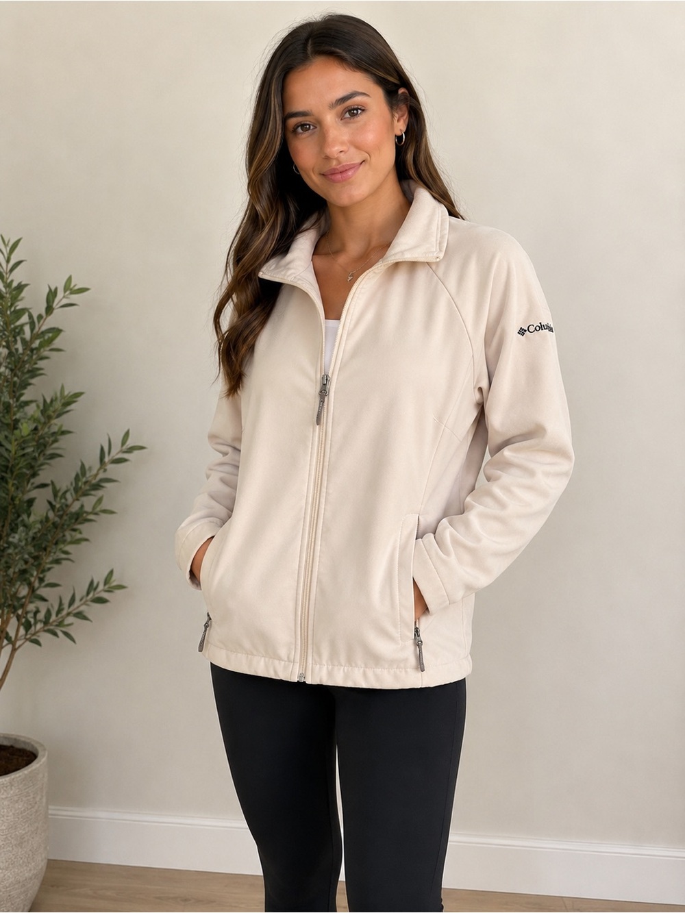 Columbia Softshell Jacket Women’s Medium Full Zip Cream Outdoor